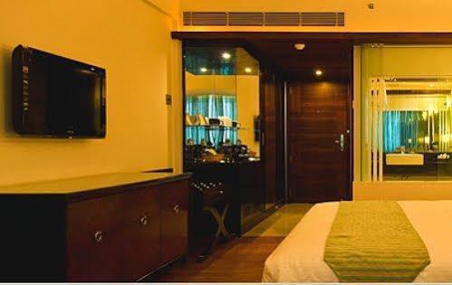 Windsor Rajadhani Hotel Thiruvananthapuram Eksteriør bilde